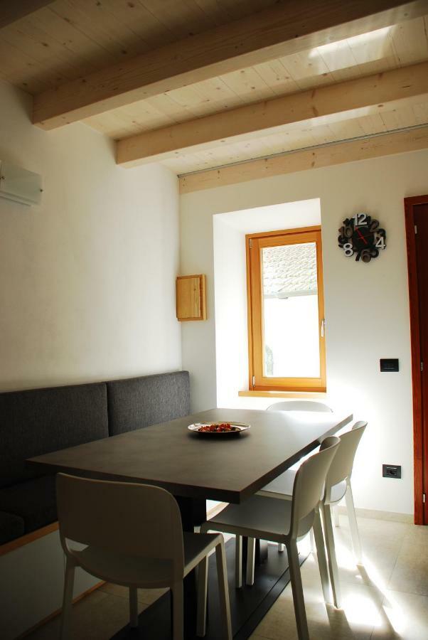 La Casa Del Borgo Villa Dervio Bagian luar foto