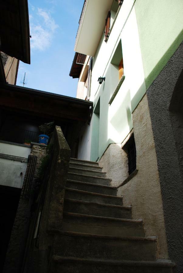 La Casa Del Borgo Villa Dervio Bagian luar foto