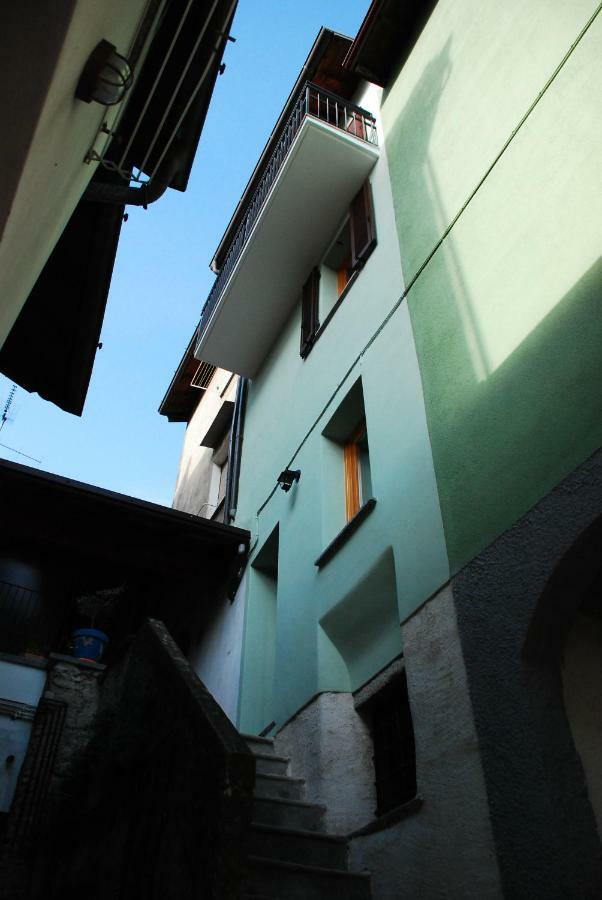 La Casa Del Borgo Villa Dervio Bagian luar foto