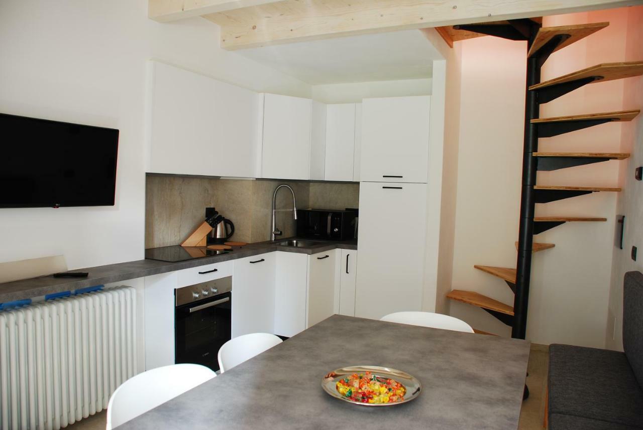 La Casa Del Borgo Villa Dervio Bagian luar foto