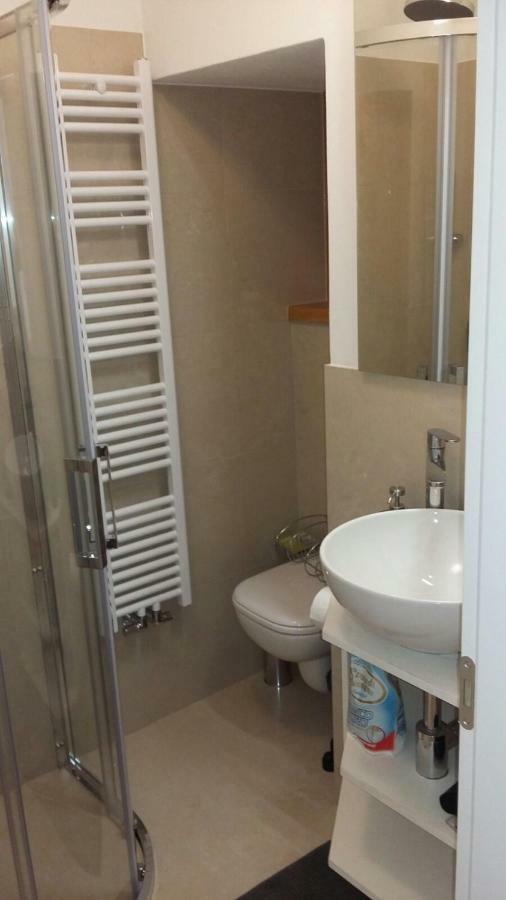 La Casa Del Borgo Villa Dervio Bagian luar foto